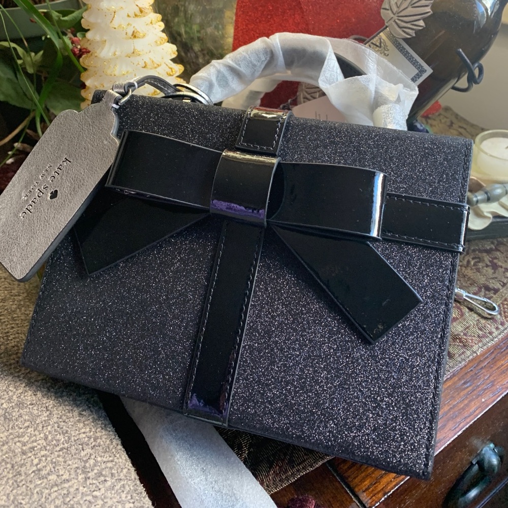 Authentic Kate spade glitter/leather gift box Crossbody/Satchel - Picture 3 of 16